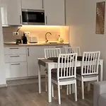 Goldvilla